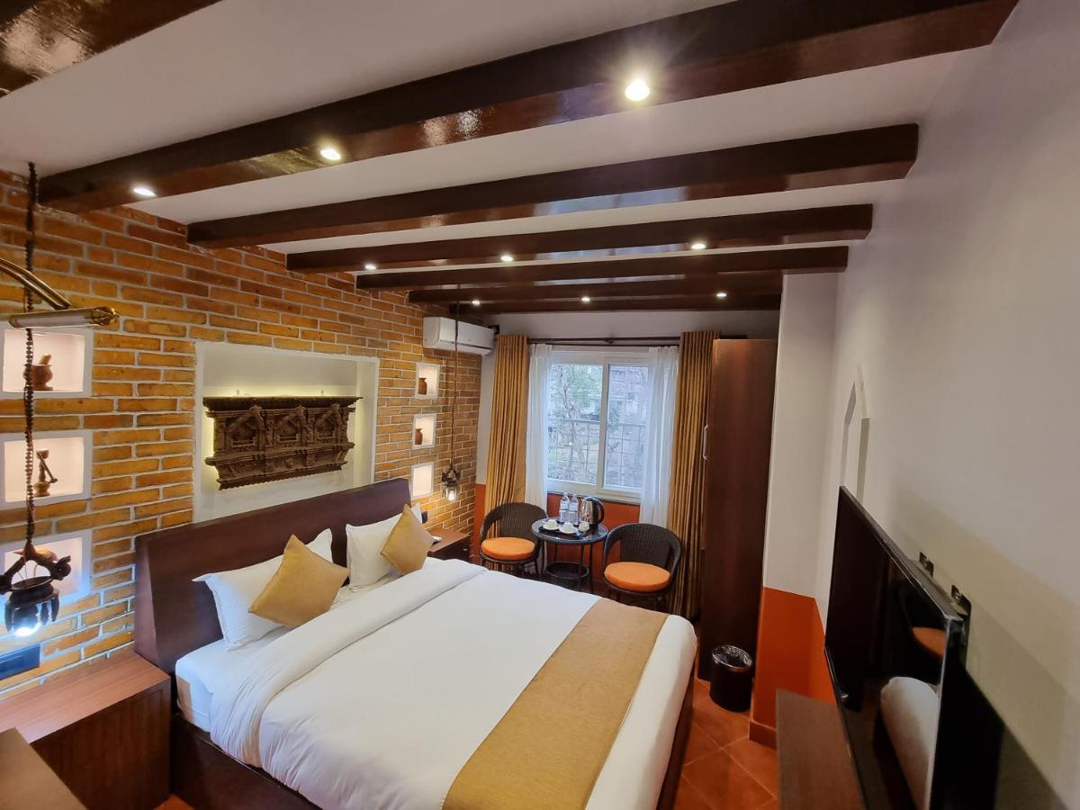 Chautari Boutique Hotel Pokhara Buitenkant foto