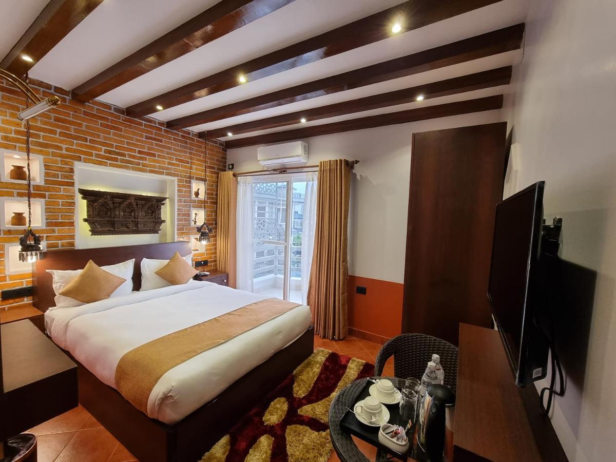 Chautari Boutique Hotel Pokhara Buitenkant foto