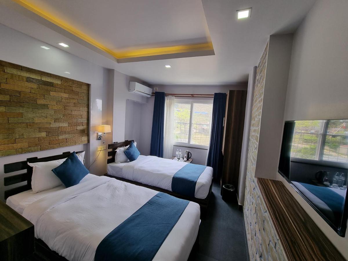 Chautari Boutique Hotel Pokhara Buitenkant foto