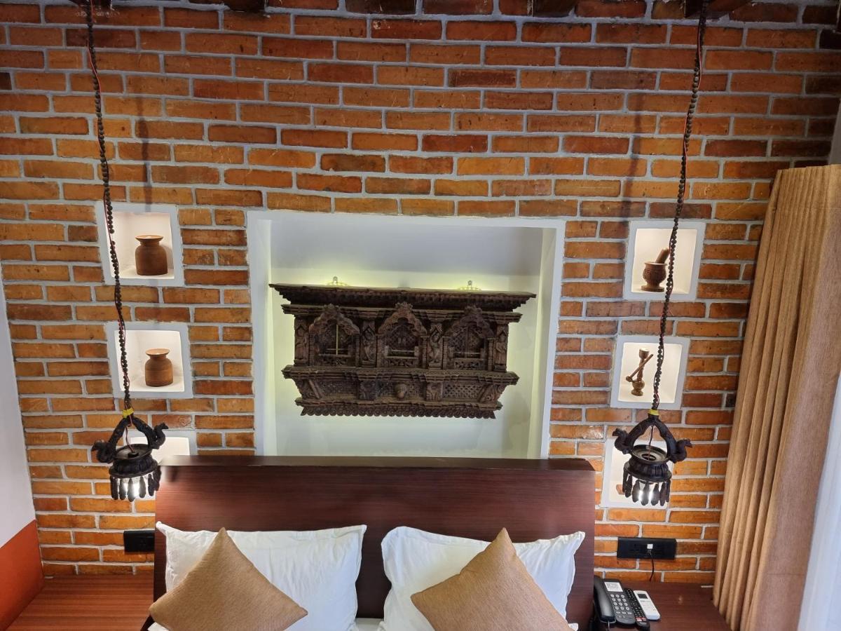 Chautari Boutique Hotel Pokhara Buitenkant foto