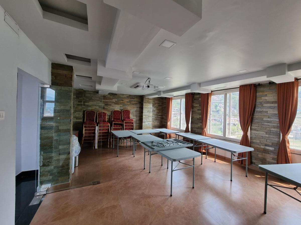 Chautari Boutique Hotel Pokhara Buitenkant foto