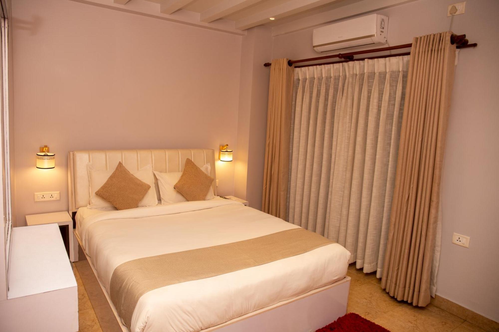 Chautari Boutique Hotel Pokhara Buitenkant foto