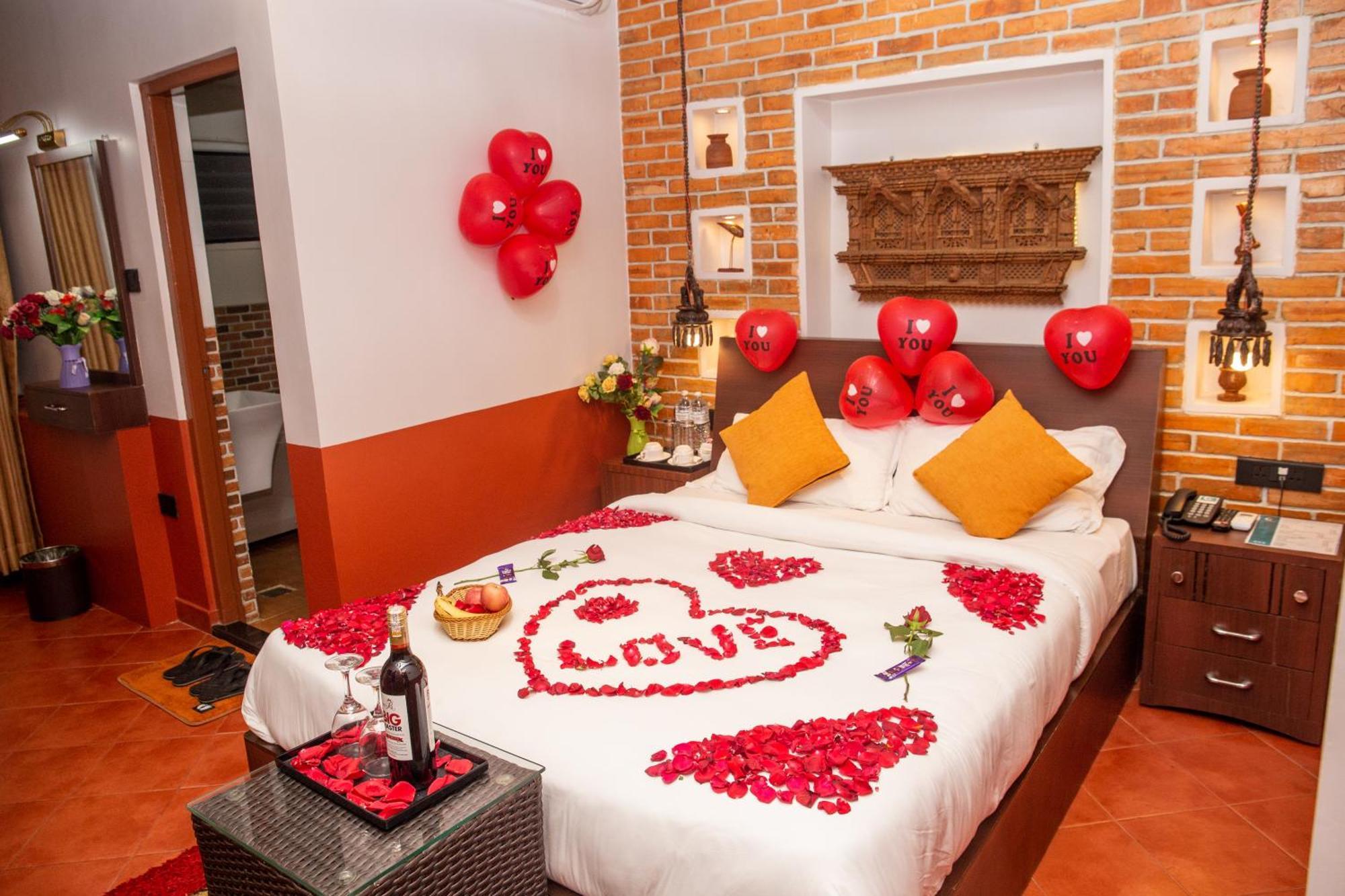 Chautari Boutique Hotel Pokhara Buitenkant foto