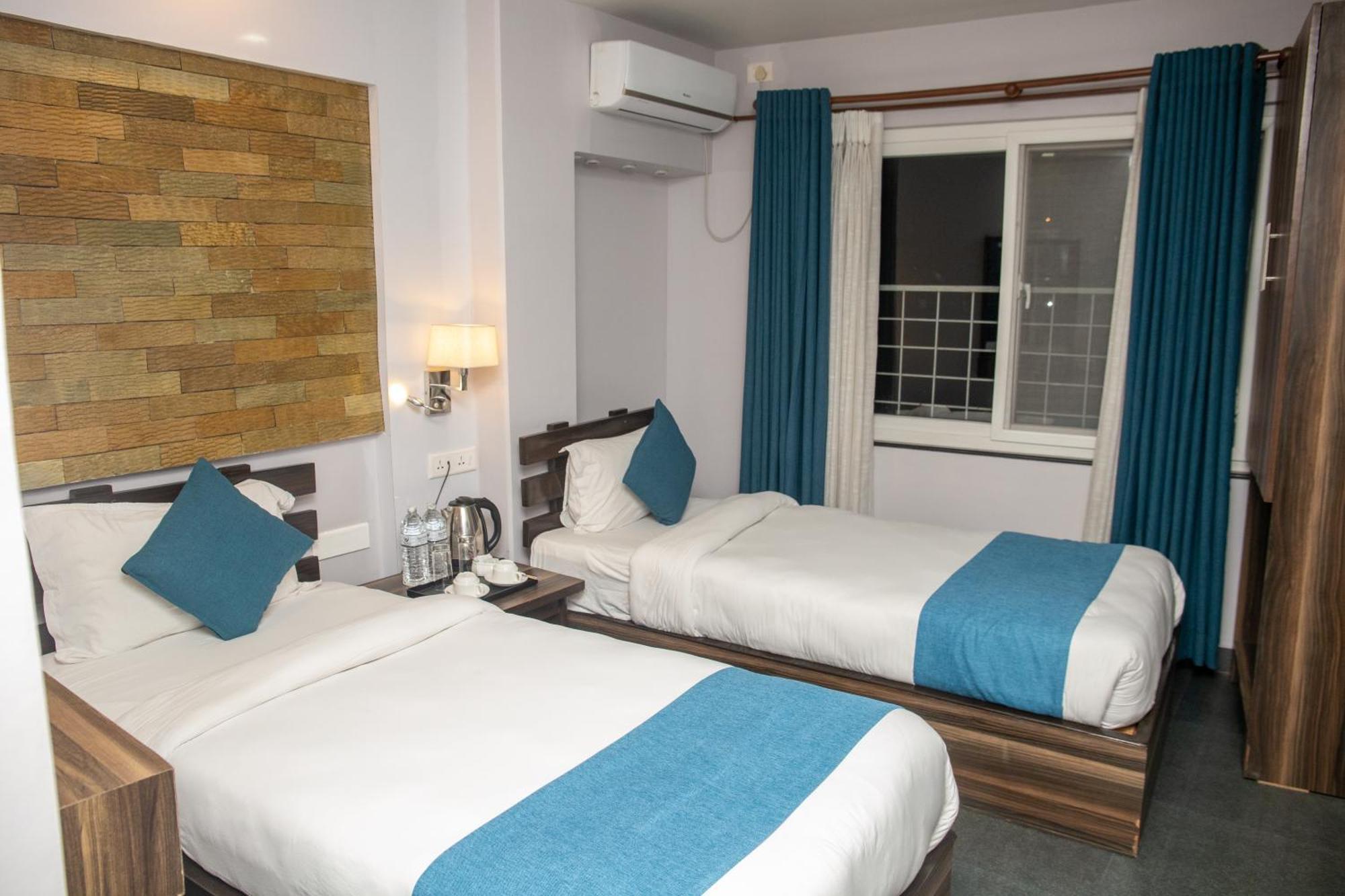 Chautari Boutique Hotel Pokhara Buitenkant foto