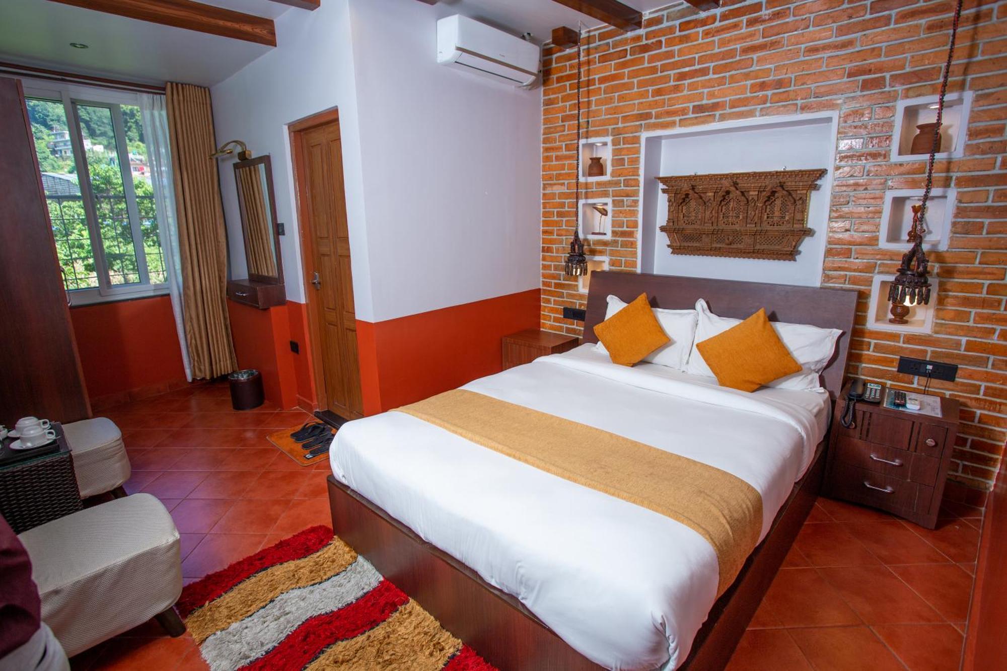 Chautari Boutique Hotel Pokhara Buitenkant foto